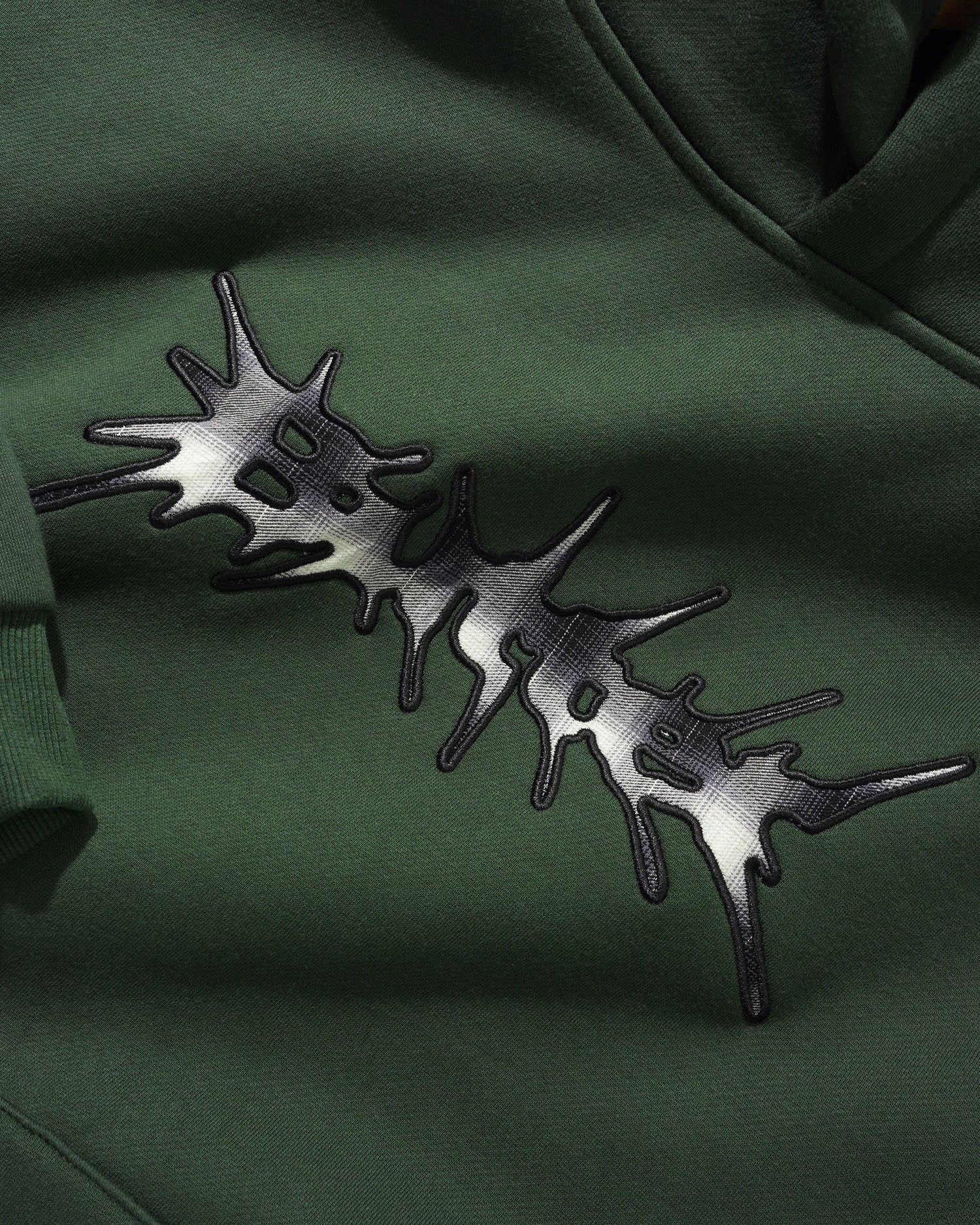 Nail Applique Pullover Hood, Fatigue