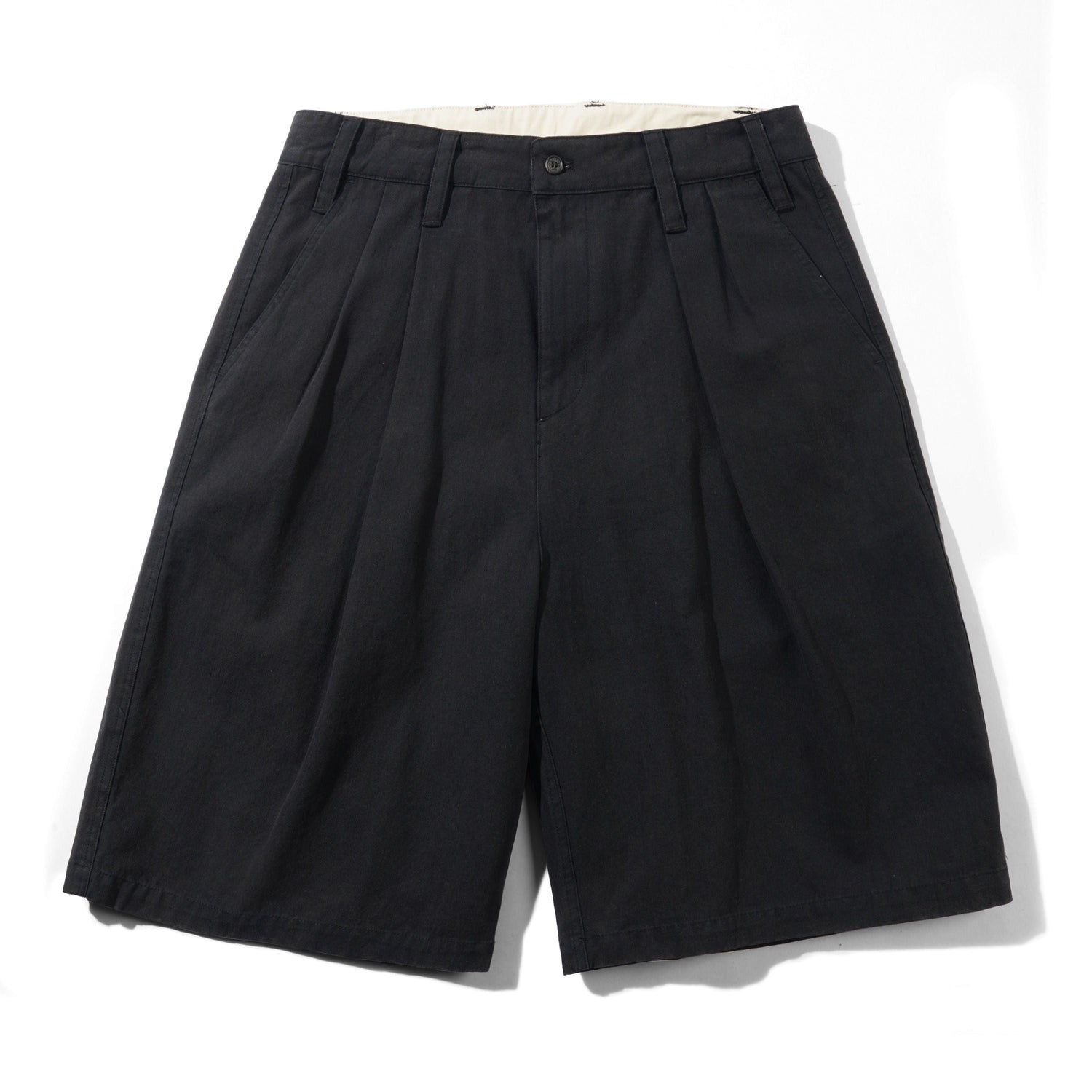 Pleated Shorts, Washed Black